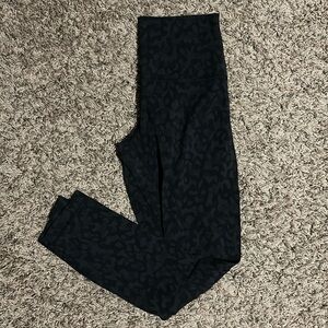Lululemon size 4 leggings